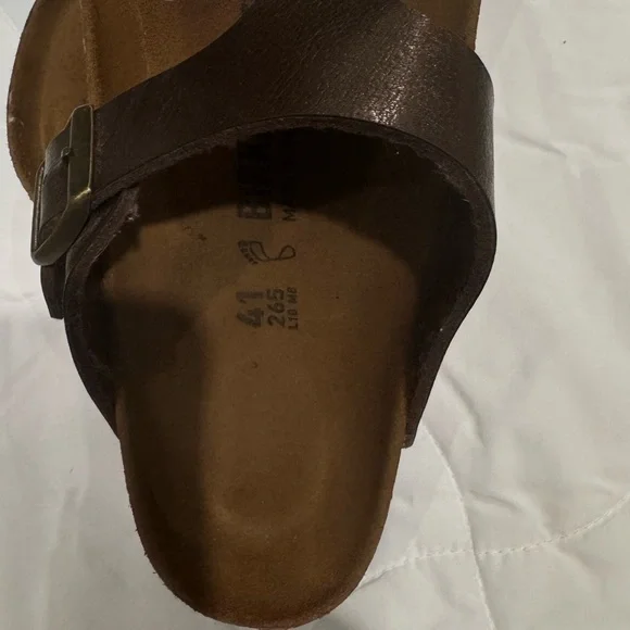 PRICE REDUCED!!!!  $50  Birkenstock Espresso Leather Thong Sandals - Picture 4 of 4